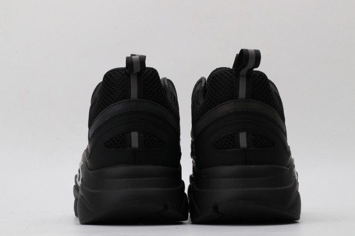 DR B22 TRAINER SNEAKER