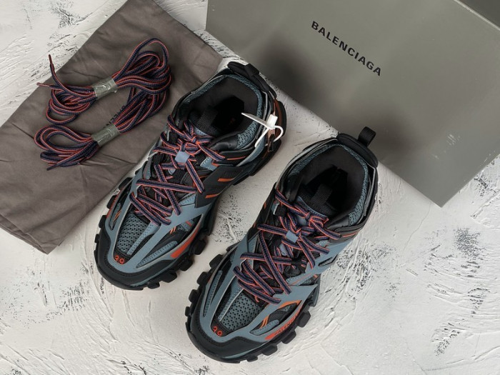 BL TRAINERS TRACK