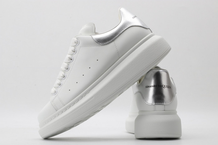 a1exa*der Mcqv*en sole sneakers