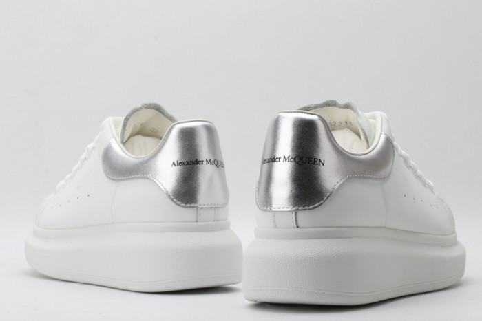 a1exa*der Mcqv*en sole sneakers