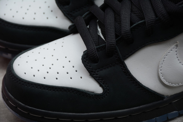 Nike SB Dunk Low Staple Panda Pigeon - BV1310-013