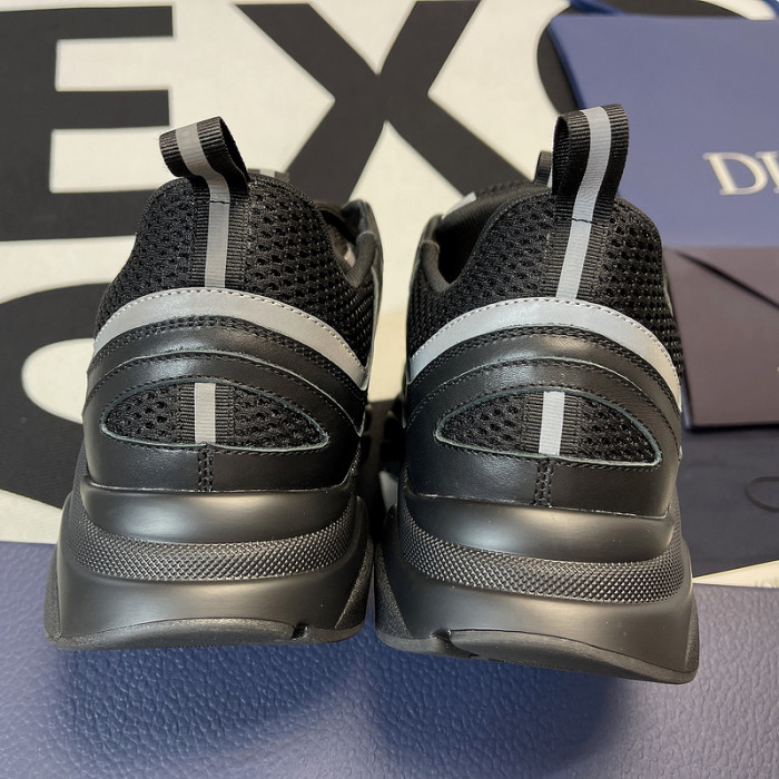 DR B22 TRAINER SNEAKER