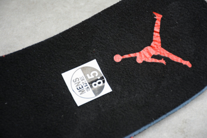 Air Jordan 4 WNTR 